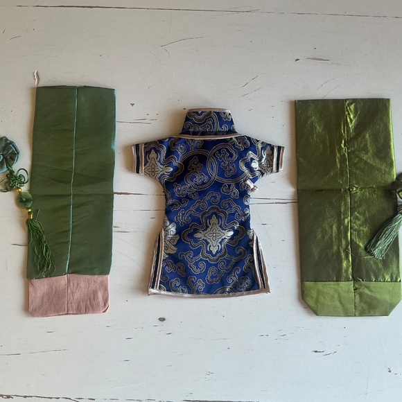 3 Asian inspired single wine bottle fabric gift bags - Picture 2 of 3